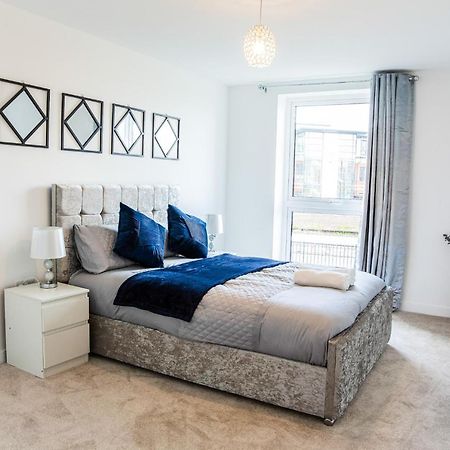 A Luxury 2 Bedroom Apartment With 2 Free Parking Chatham (Kent) Exterior foto
