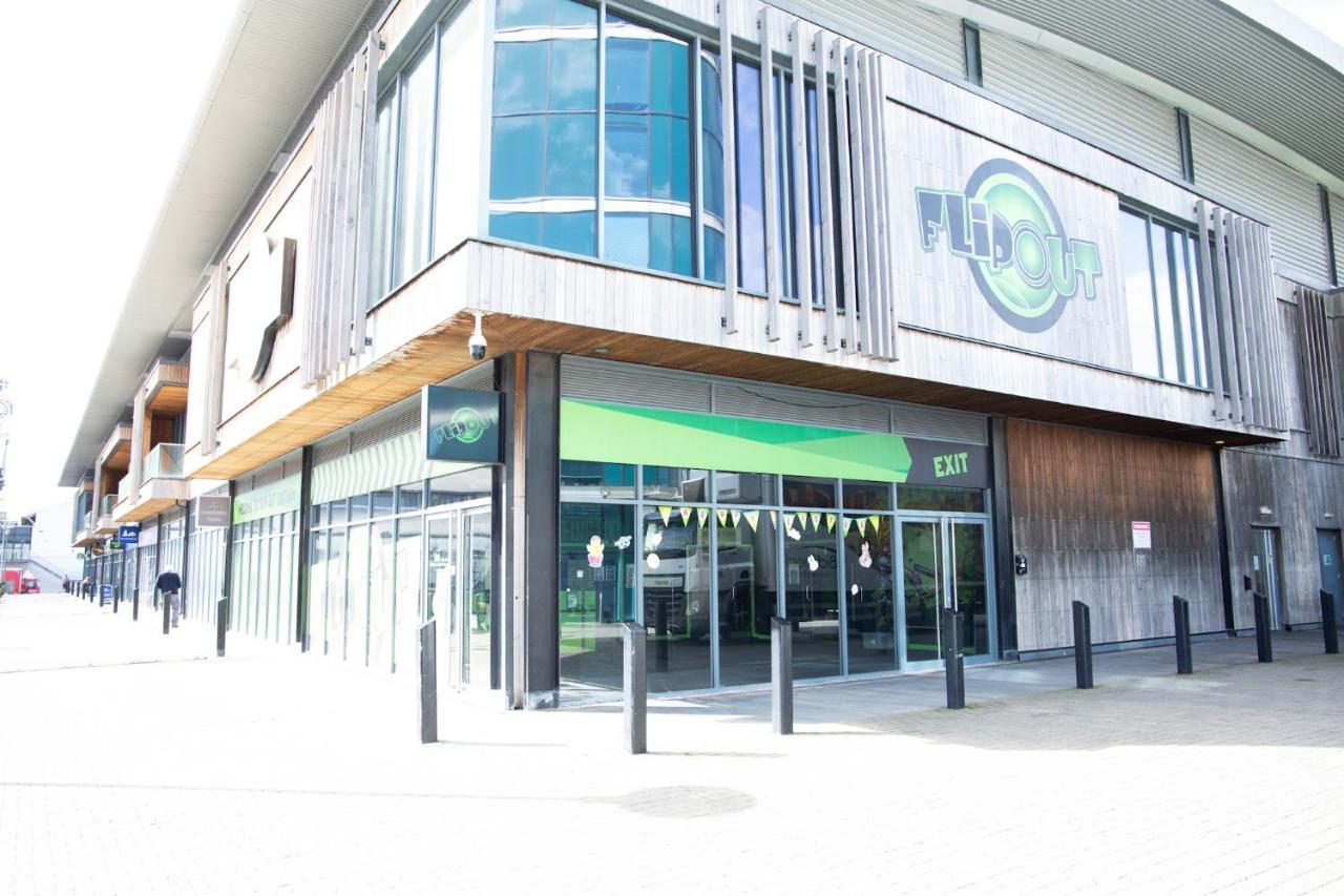 A Luxury 2 Bedroom Apartment With 2 Free Parking Chatham (Kent) Exterior foto